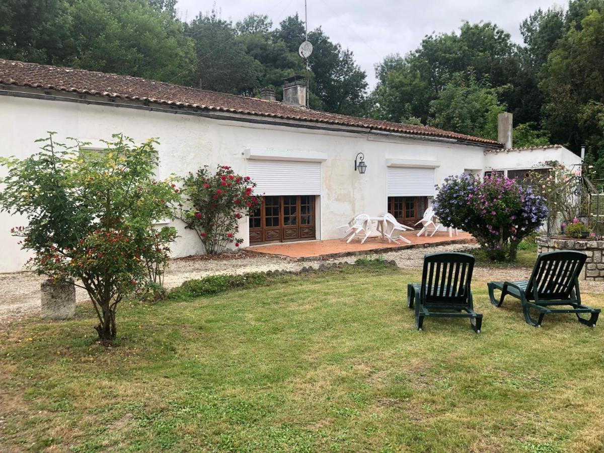 Villa Chez Firmin "Les Ombrages" Mesnac Exterior foto